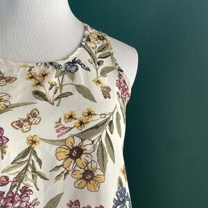 Floral Print Sleeveless Blouse